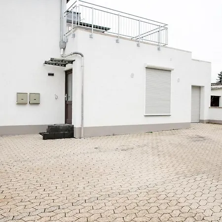 Apartment Bonquartier - Luxapt#4 Modernes Mit Self Check-in, Voll Ausgestatteter Küche, Klimaanlage Und Parkplatz