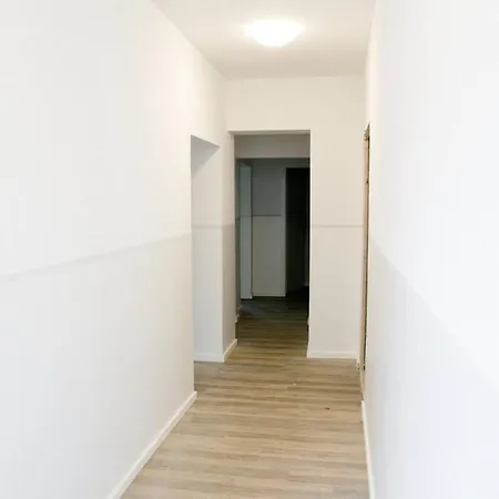 Bonquartier - Luxapt#4 Modernes Mit Self Check-in, Voll Ausgestatteter Kueche, Klimaanlage Und Parkplatz Apartment *