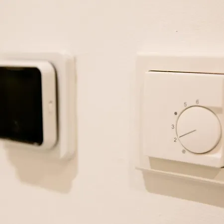 Bonquartier - Luxapt#4 Modernes Mit Self Check-in, Voll Ausgestatteter Kueche, Klimaanlage Und Parkplatz Apartment