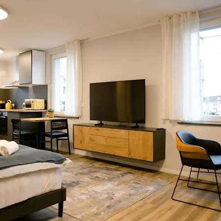 Apartment Bonquartier - Luxapt#4 Modernes Mit Self Check-in, Voll Ausgestatteter Kueche, Klimaanlage Und Parkplatz