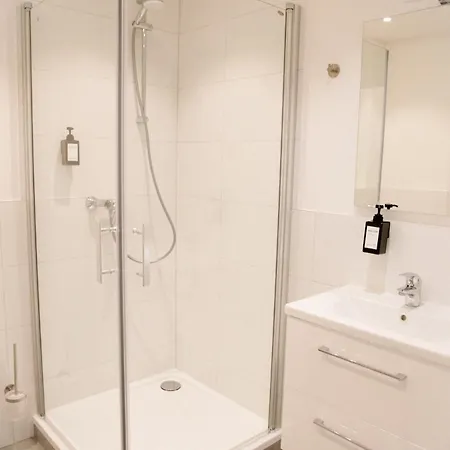 Bonquartier - Luxapt#4 Modernes Mit Self Check-in, Voll Ausgestatteter Kueche, Klimaanlage Und Parkplatz Sankt Augustin