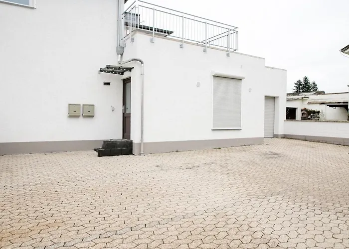 Appartamento Bonquartier - Luxapt#4 Modernes Mit Self Check-in, Voll Ausgestatteter Kueche, Klimaanlage Und Parkplatz