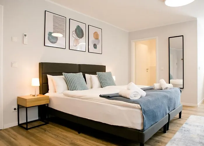 Appartamento Bonquartier - Luxapt#4 Modernes Mit Self Check-in, Voll Ausgestatteter Kueche, Klimaanlage Und Parkplatz Sankt Augustin